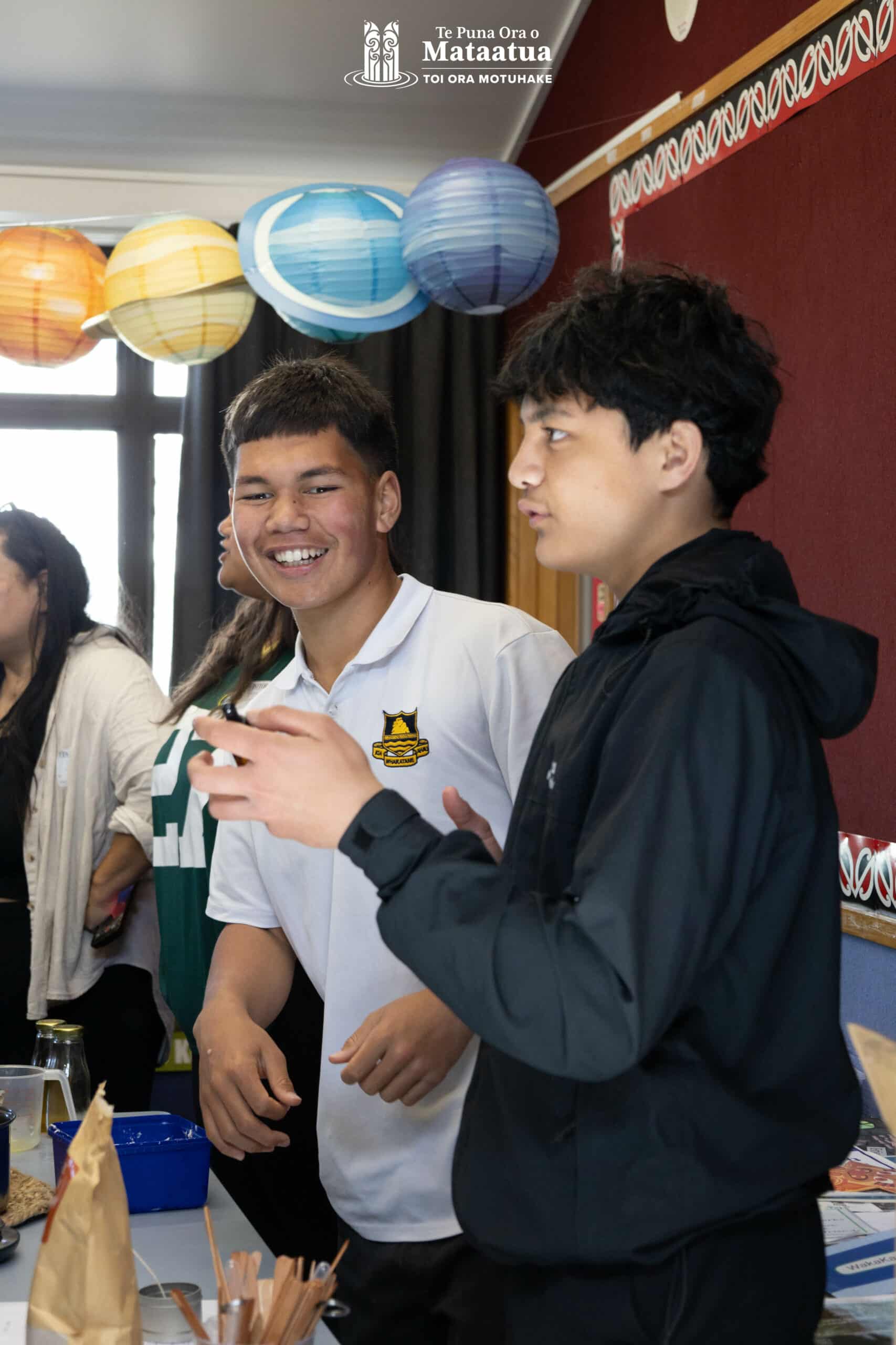 Whakatāne High School tauira exploring rongoā